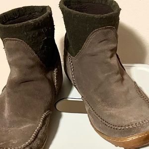 Columbia women’s boots